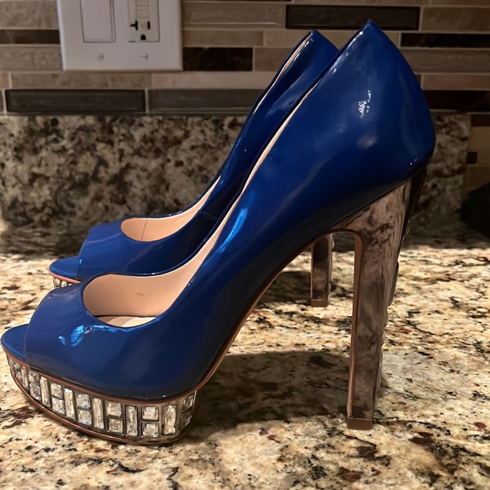 Boutique 9 rhinestone patent leather peep toe women's pump- NEW, NEVER WORN